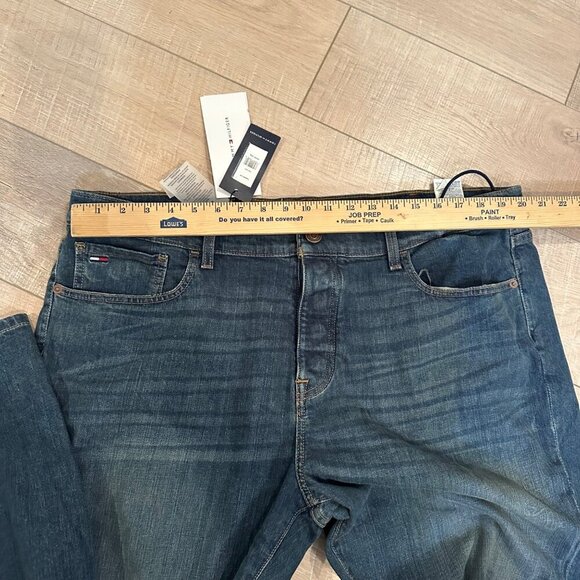 Tommy Hilfiger Mens Relaxed Fit Snap adaptable Jeans 40W x 32L NEW - Picture 5 of 13